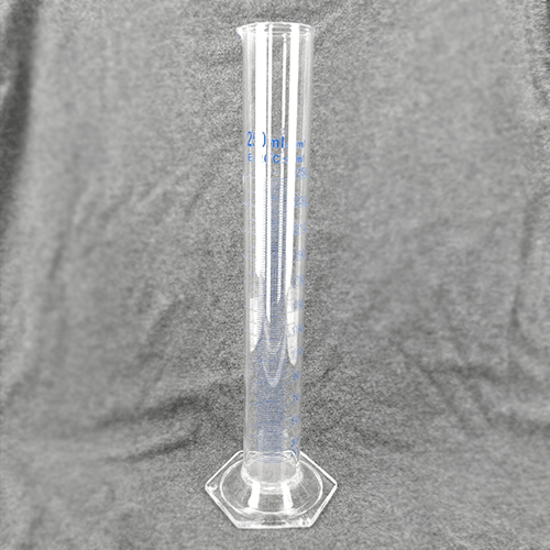 250mL borosilicate measuring cylinder