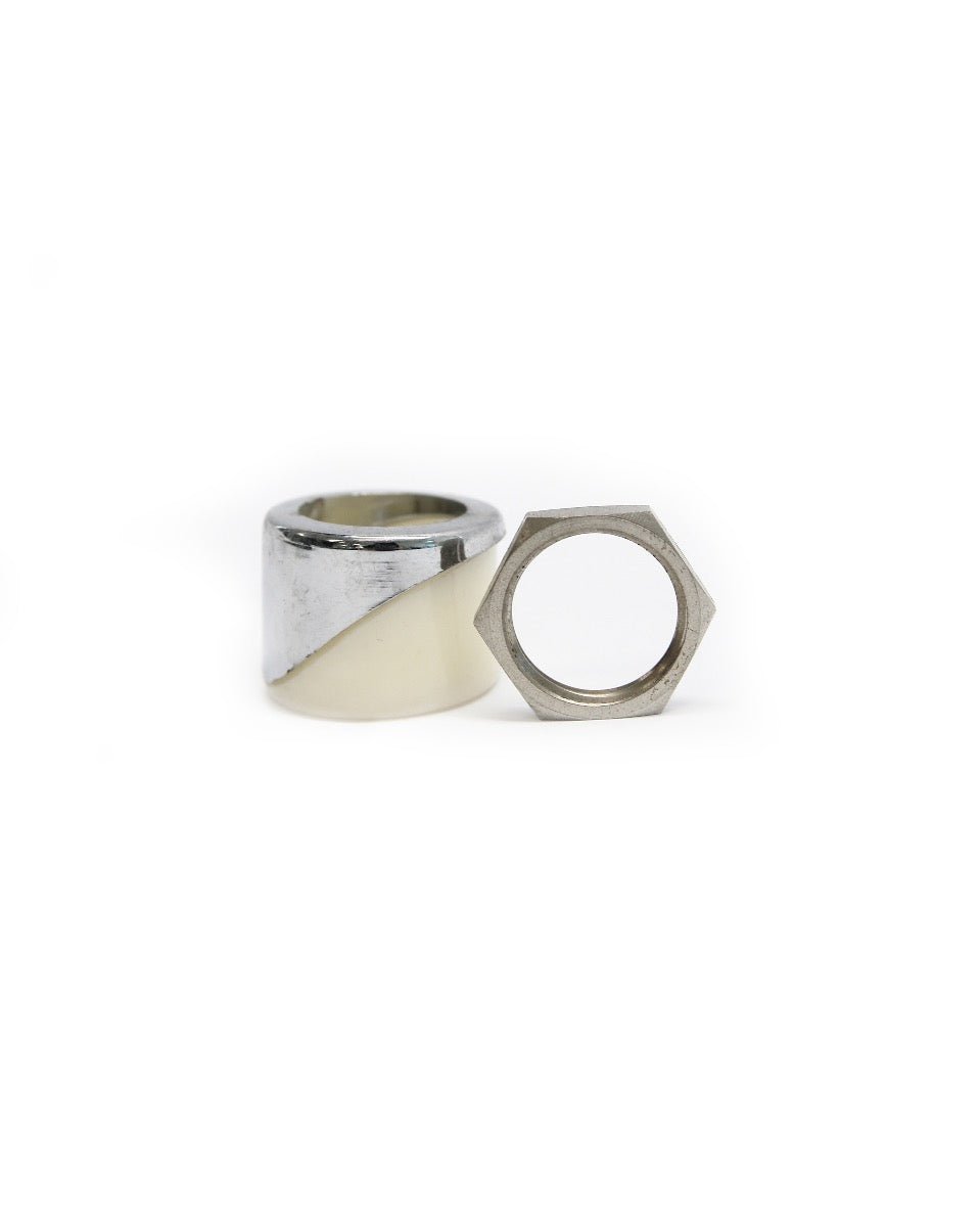 Angle collar for a tap shank