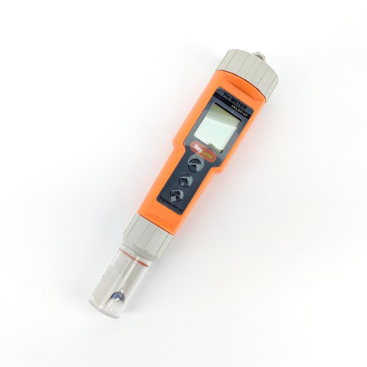 Pen style pH meter with buffer solutions