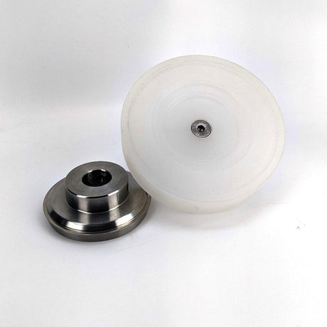 Cannular 300 chuck and table for seaming 1L/32oz crowler cans