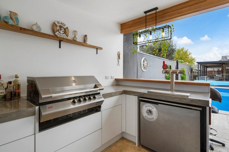 Kegmaster Outdoor Kegerator Solstice Under Bench Kegerator Fridge with Triple Tap 3 Taps - Distillery King Australia