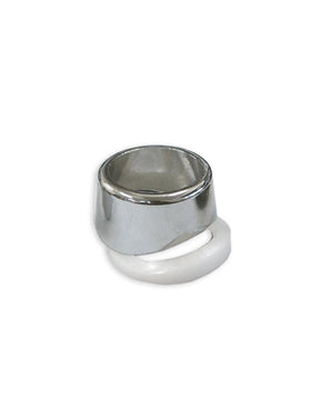Right angle collar for a beer tap shank