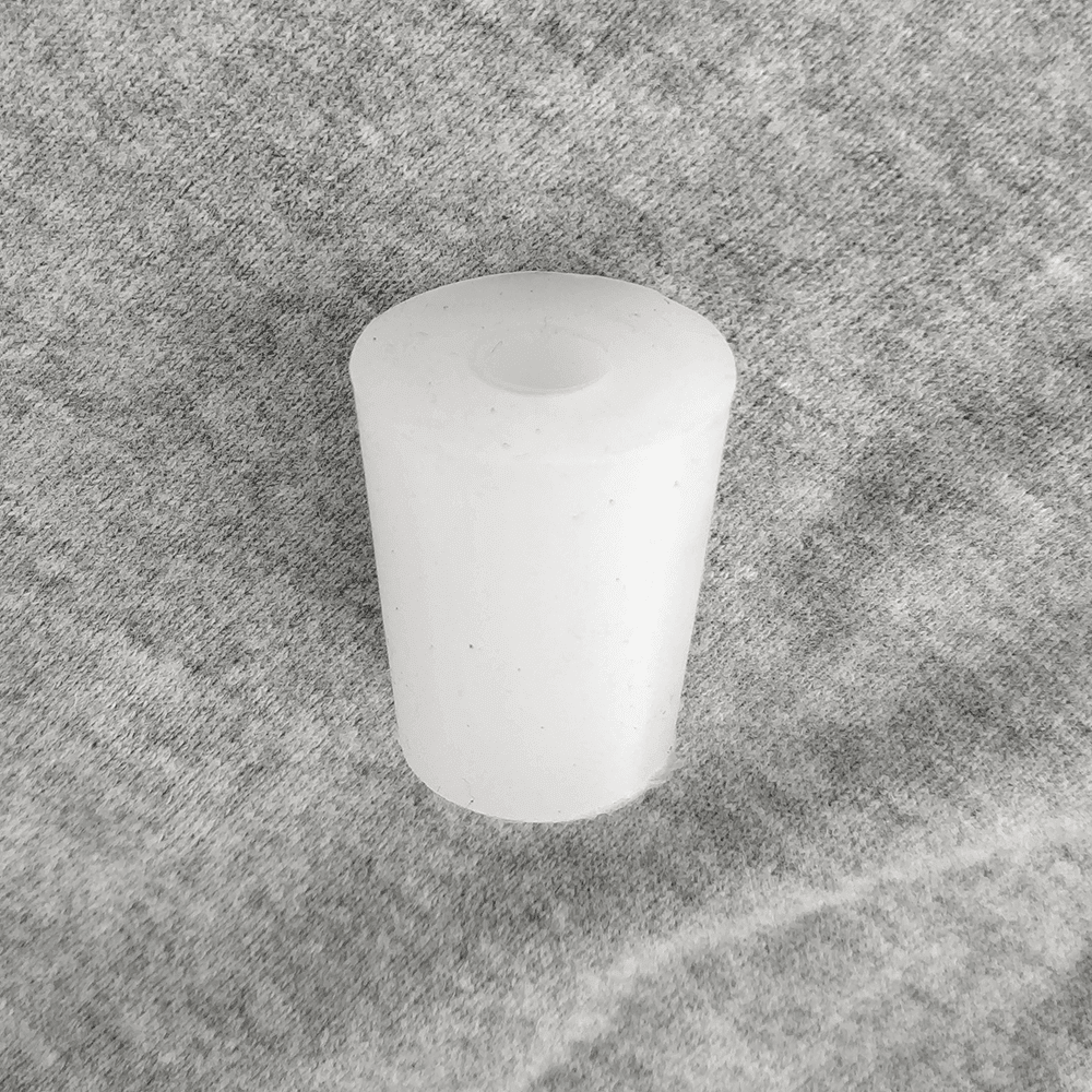Silicone bung with 9mm hole for airlock